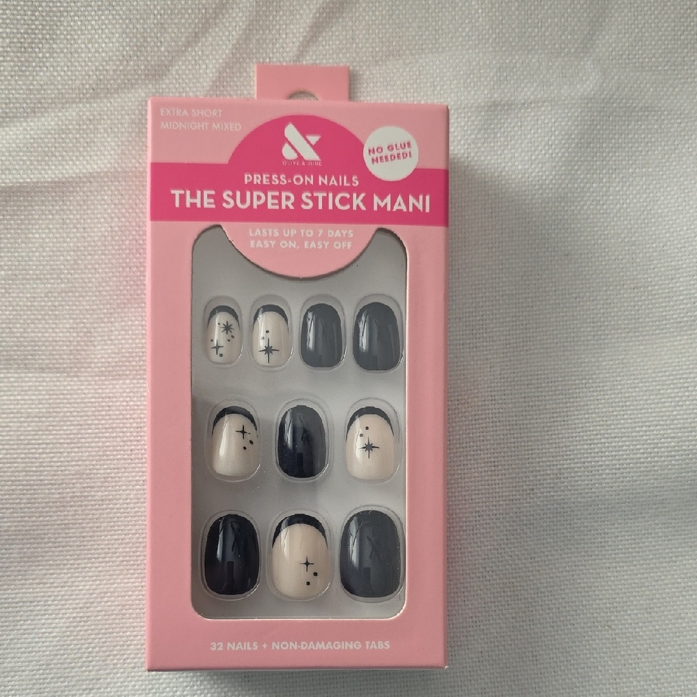 Olive & June The Super Stick Mani Midnight  Mixed & Cream Star Design